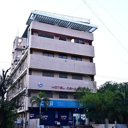 Hotel Center Point Solapur Eksteriør billede