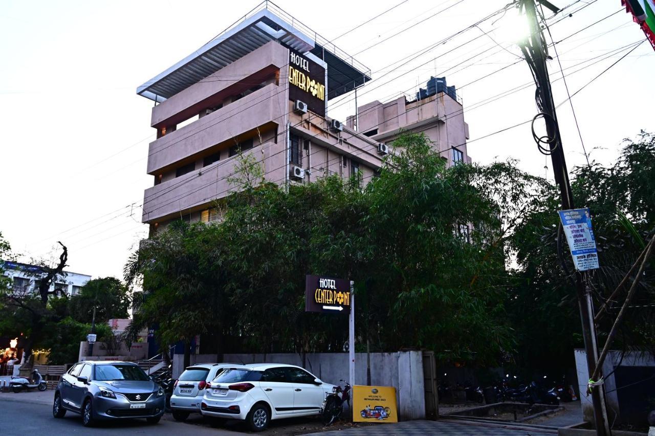 Hotel Center Point Solapur Eksteriør billede